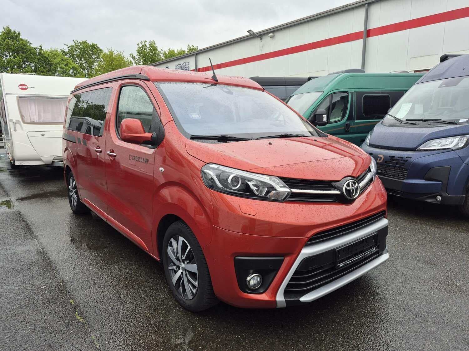 Wohnmobil Crosscamp Toyota Proace Verso mit 5 Sitzen bei Caravanpark Spann...an GmbH Wohnmobil Toyota Proace Crosscamp Proace Verso Toyota mit 5 Sitzen und 4 Schlafplätzen