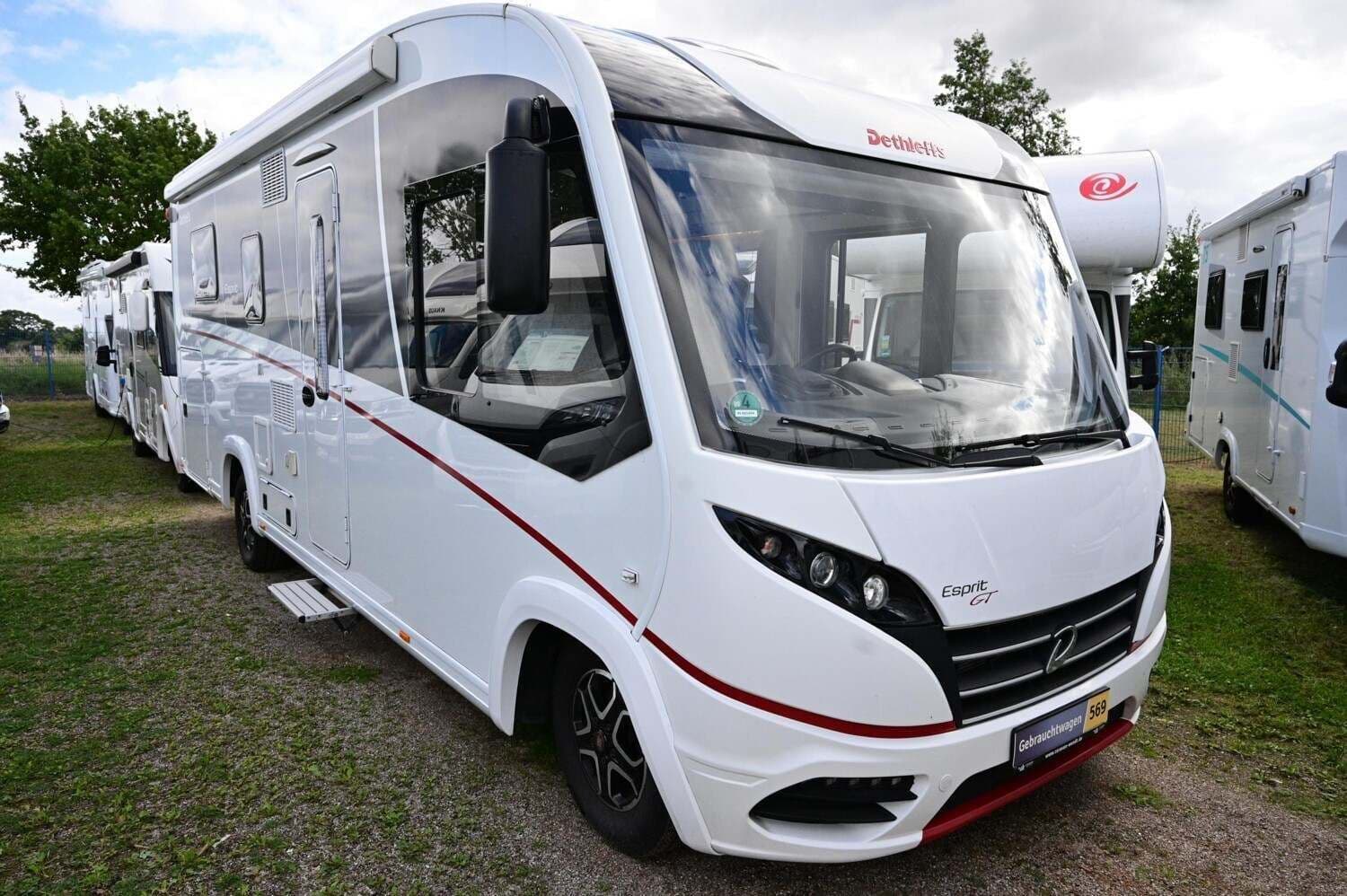 Wohnmobil Dethleffs Esprit 7150 DBM mit 4 Sitzen bei Caravan-Wendt GmbH & Co. KG Wohnmobil Fiat Ducato Dethleffs 7150 DBM Esprit mit 4 Sitzen und 4 Schlafplätzen