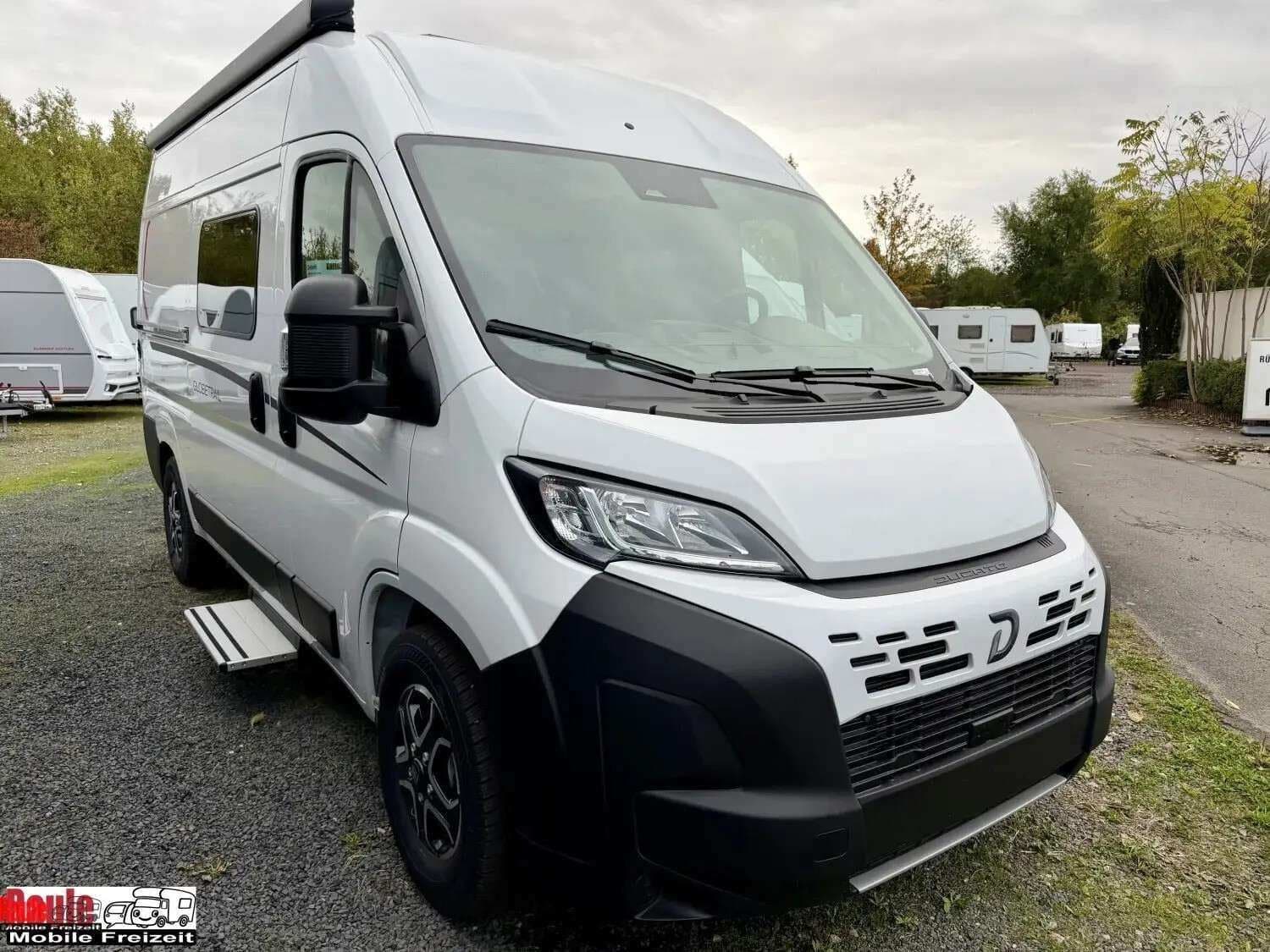 Wohnmobil Dethleffs Globetrail Active 540 DS bei Raule Mobile Freizeit GmbH Wohnmobil Fiat Ducato Dethleffs 540 DS Globetrail Active mit 2 Schlafplätzen