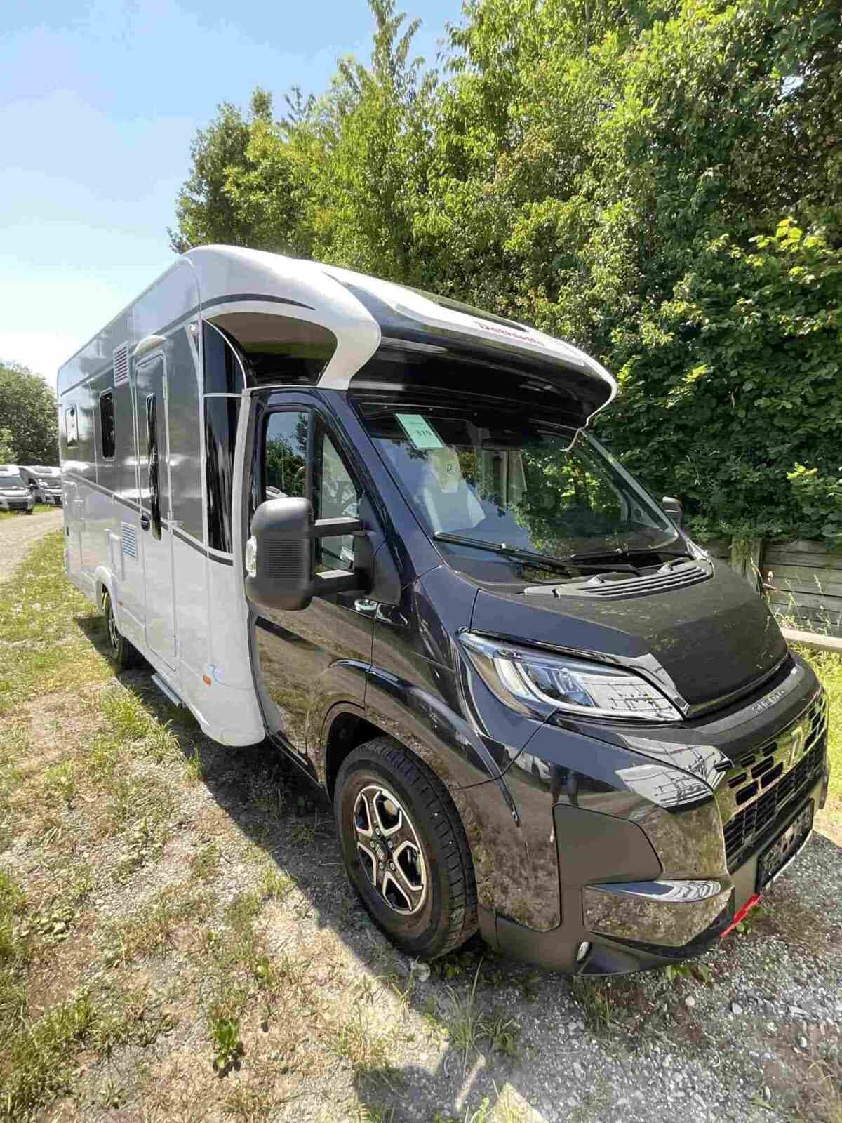 Wohnmobil Dethleffs Trend T 7057 EB mit 4 Sitzen bei ERWIN HYMER Center Bad Waldsee GmbH Wohnmobil Fiat Ducato Dethleffs T 7057 EB Trend mit 4 Sitzen und 4 Schlafplätzen