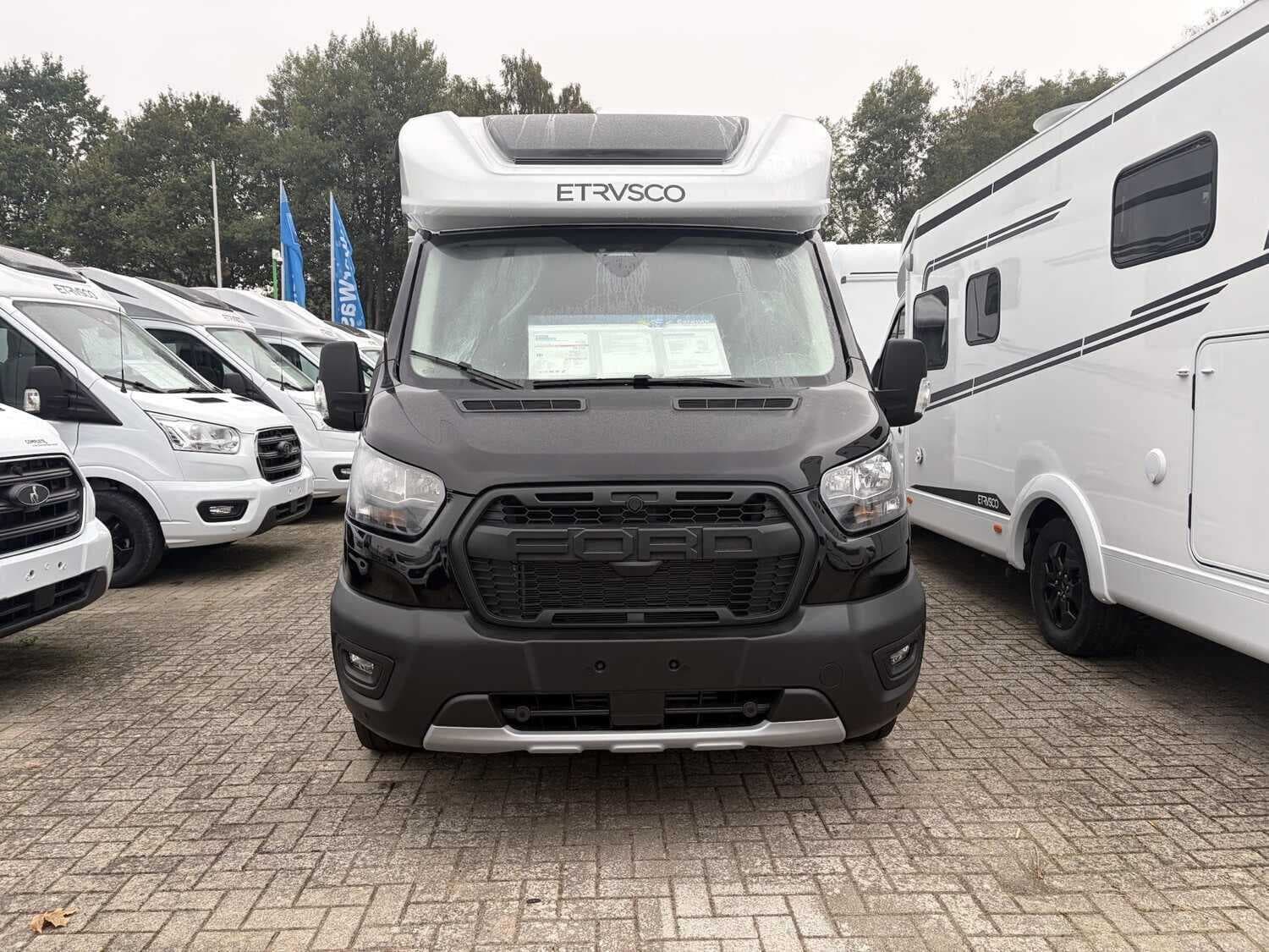 Wohnmobil Etrusco V Ford 6.8 SF mit 4 Sitzen bei Caravan-Wendt GmbH & Co. KG Wohnmobil Ford Transit Etrusco 6.8 SF V Ford mit 4 Sitzen und 2 Schlafplätzen