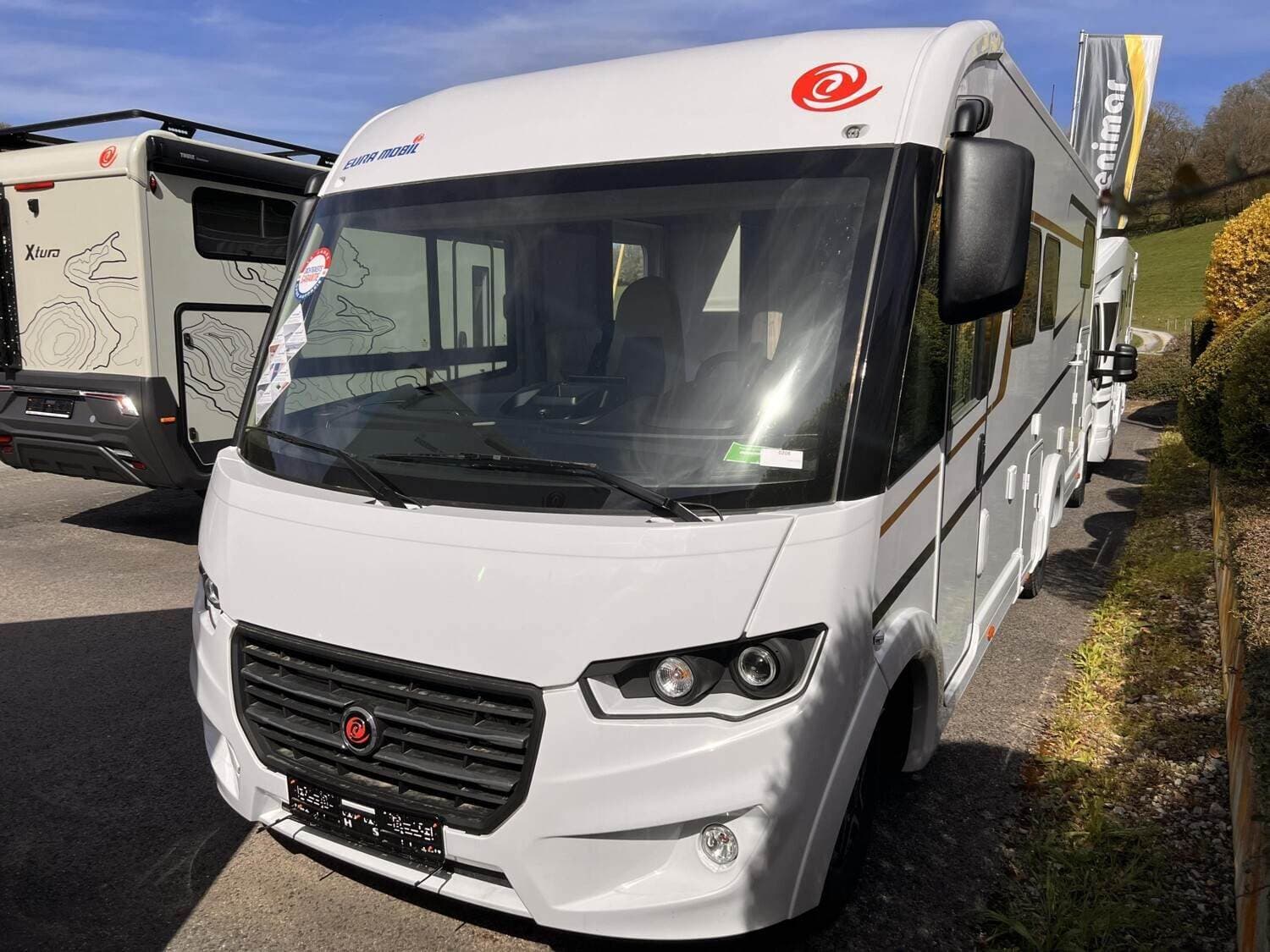 Wohnmobil Eura Mobil Integra Line IL 720 EB mit 4 Sitzen bei Volkert Reisemobile u. Wohnwagen Johannes Kütt e. K. Wohnmobil Fiat Ducato Eura Mobil IL 720 EB Integra Line mit 4 Sitzen und 4 Schlafplätzen
