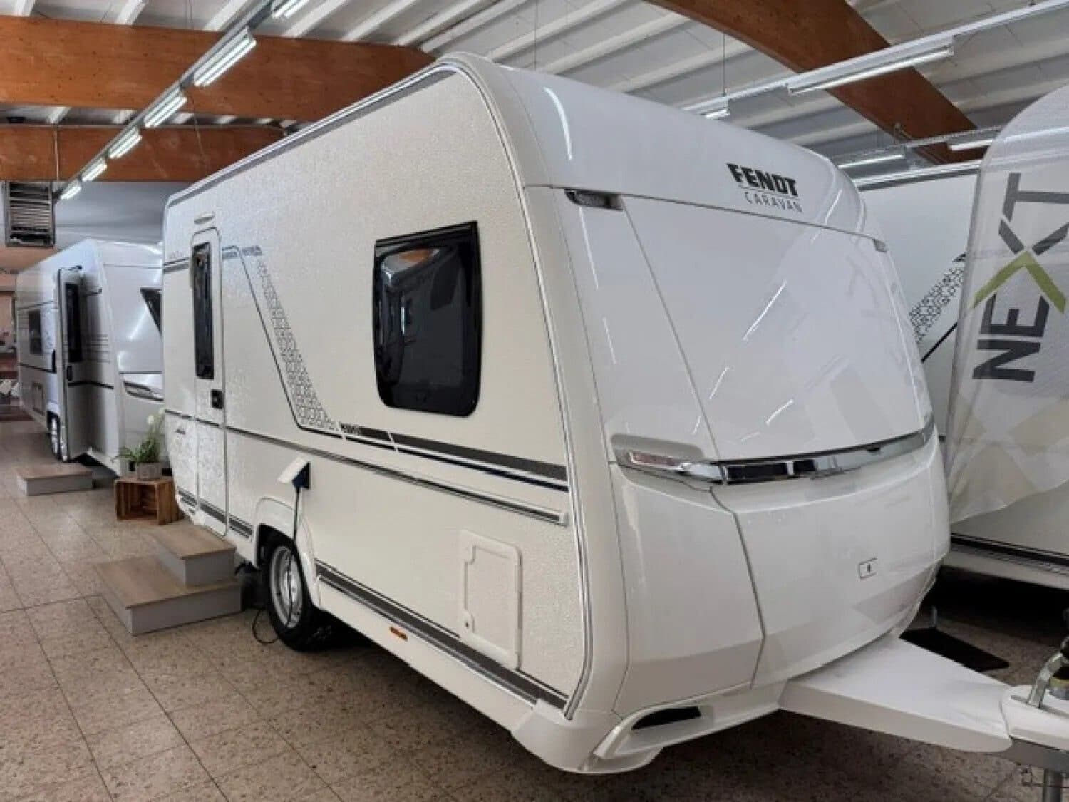 Wohnwagen Fendt Bianco Activ 390 FHS bei Camping Krings GmbH & Co.KG Wohnwagen Fendt 390 FHS Bianco Activ mit 3 Schlafplätzen