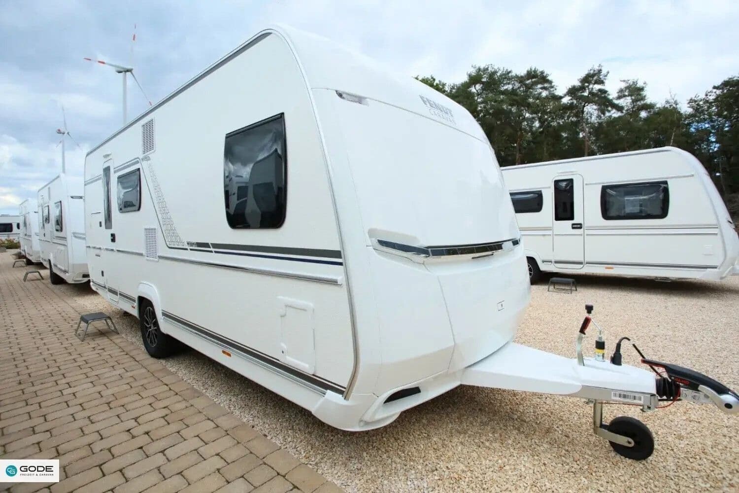 Wohnwagen Fendt Bianco Selection 550 SKM bei Freizeit u. Caravan Gode GmbH & Co.KG Wohnwagen Fendt 550 SKM Bianco Selection mit 5 Schlafplätzen
