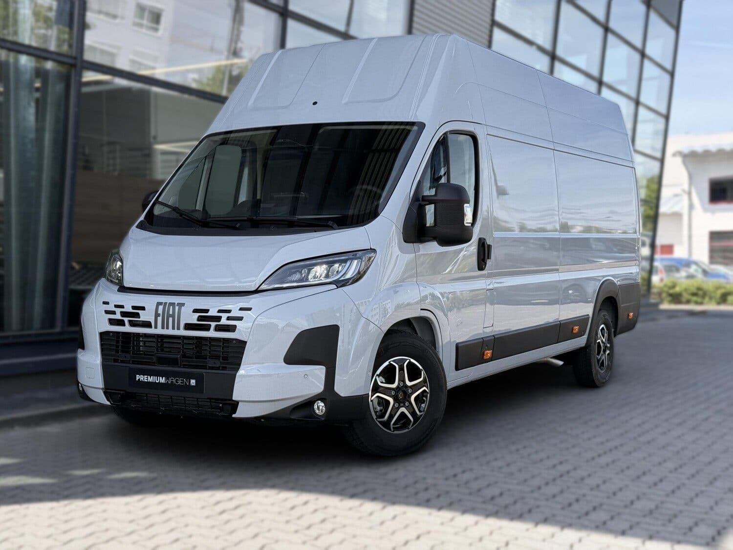 Wohnmobil Fiat Ducato Maxi 35 L4 H3 mit 2 Sitzen bei PREMIUMWAGEN Reisen GmbH Wohnmobil Fiat Ducato Fiat Maxi 35 L4 H3 Ducato mit 2 Sitzen und 0 Schlafplätzen