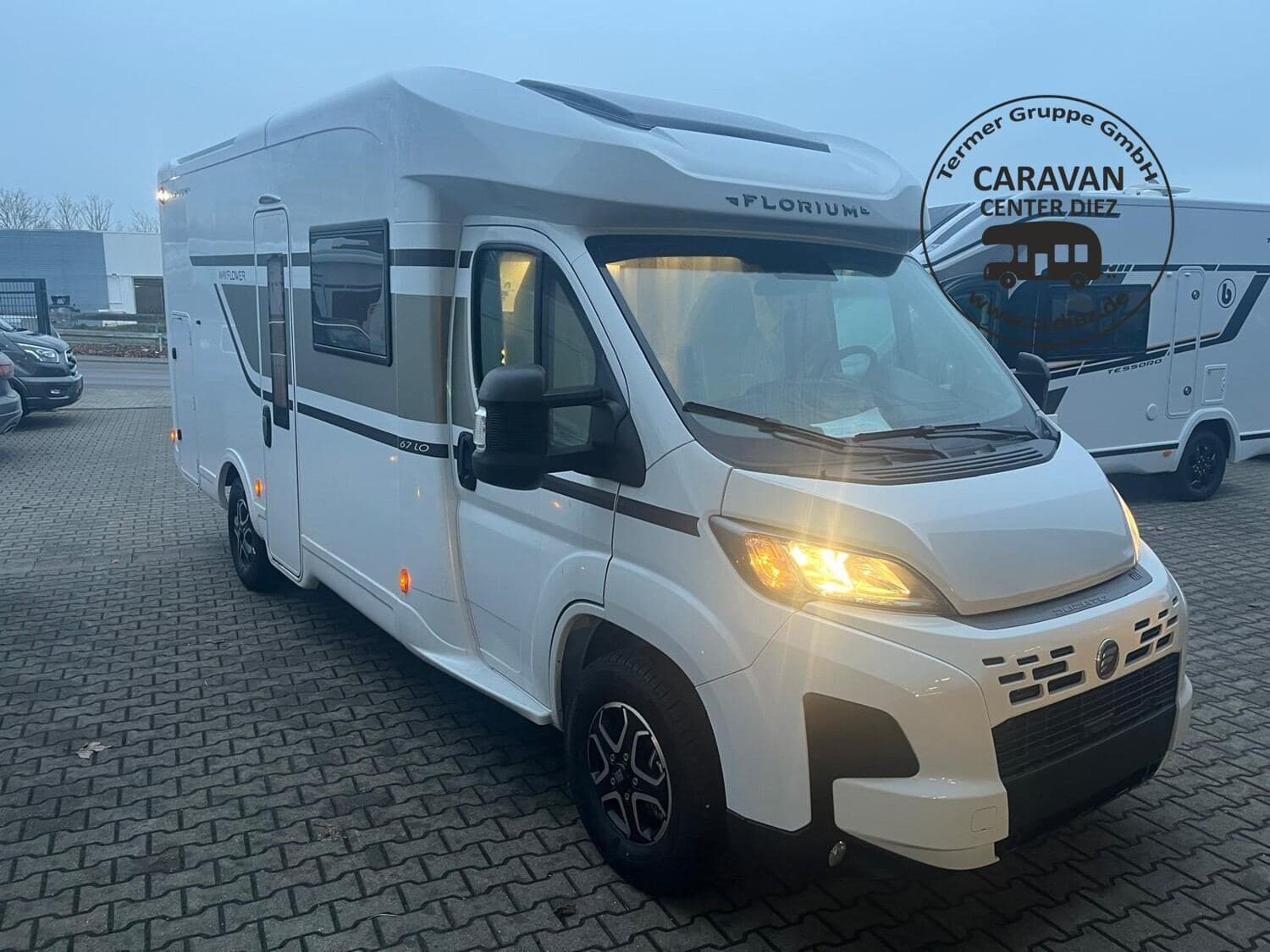 Wohnmobil Fleurette Mayflower 67LO mit 4 Sitzen bei Termer Gruppe GmbH Wohnmobil Fiat Ducato Fleurette 67LO Mayflower mit 4 Sitzen und 4 Schlafplätzen