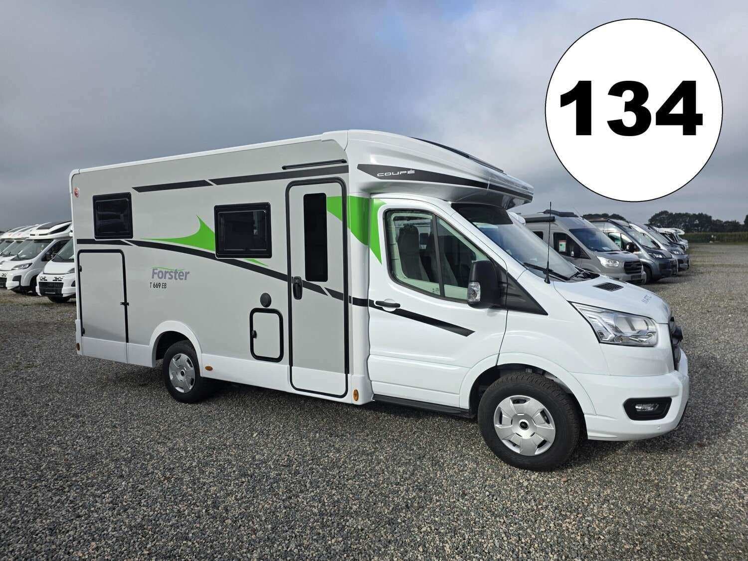 Wohnmobil Forster Coupe FT 669 EB mit 4 Sitzen bei Ehlers Mobile Welten GmbH & Co. KG Wohnmobil Ford Transit Forster FT 669 EB Coupe mit 4 Sitzen und 3 Schlafplätzen