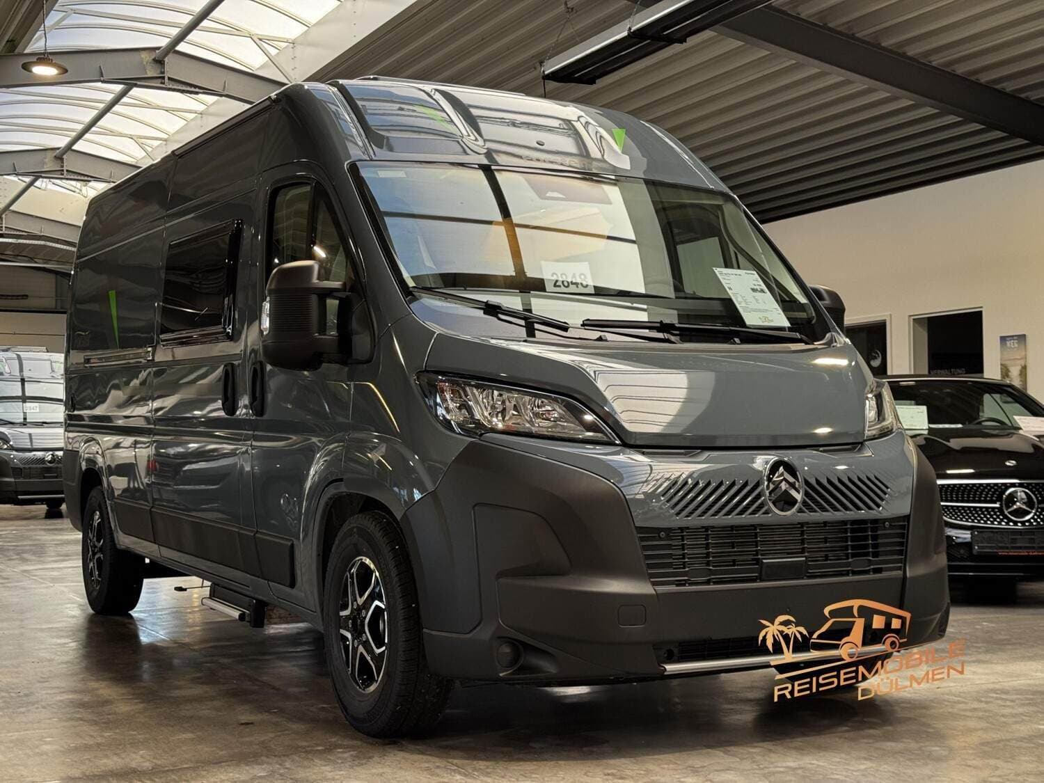 Wohnmobil Forster Livin Up Pro FV 599 EBL mit 4 Sitzen bei Reisemobile Dülmen GmbH Wohnmobil Citroen Jumper Forster FV 599 EBL Livin Up Pro mit 4 Sitzen und 2 Schlafplätzen