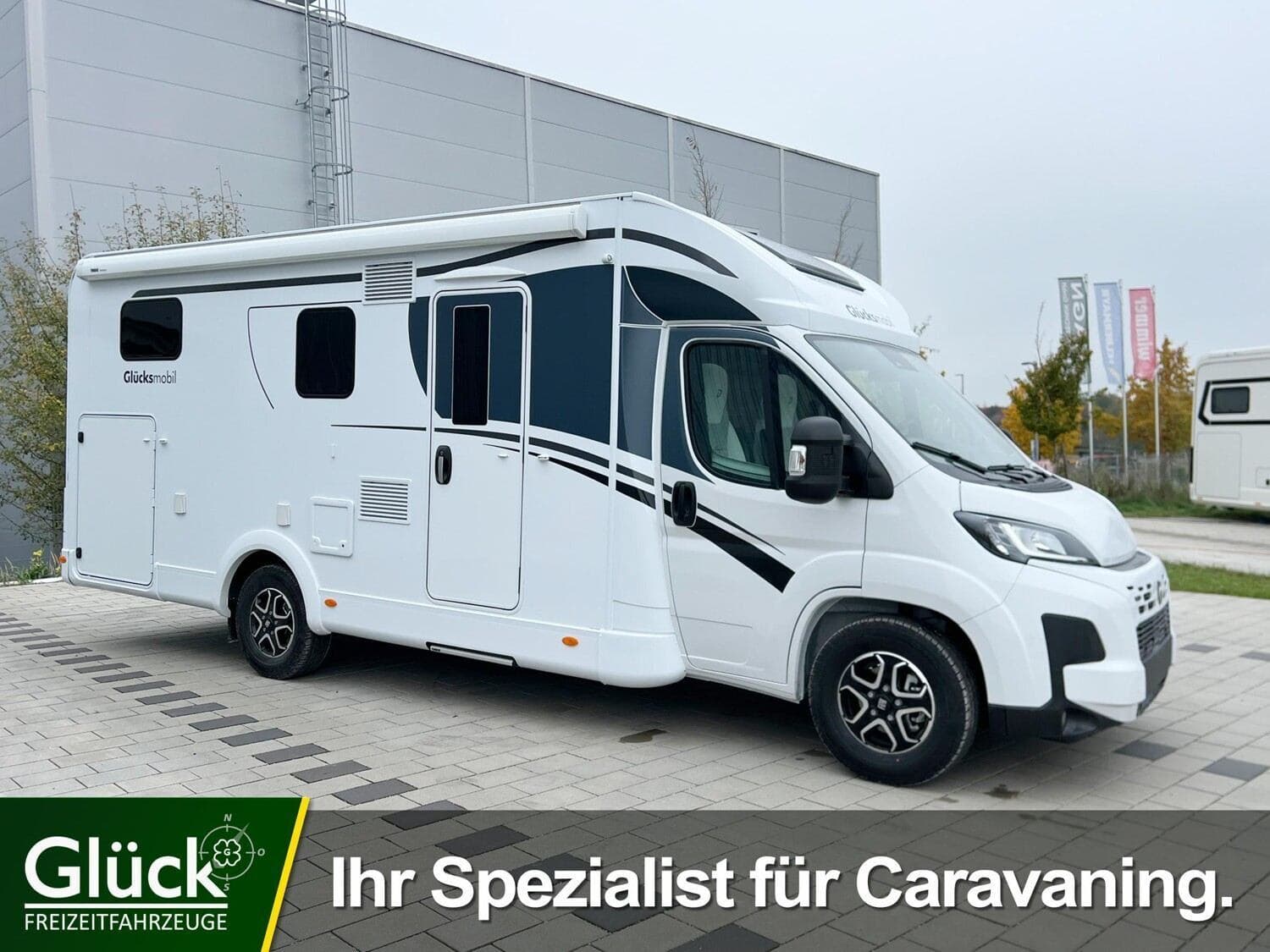 Wohnmobil Glücksmobil T 741 EB mit 4 Sitzen bei Glück Freizeit GmbH Wohnmobil Glücksmobil 741 EB T mit 4 Sitzen und 4 Schlafplätzen