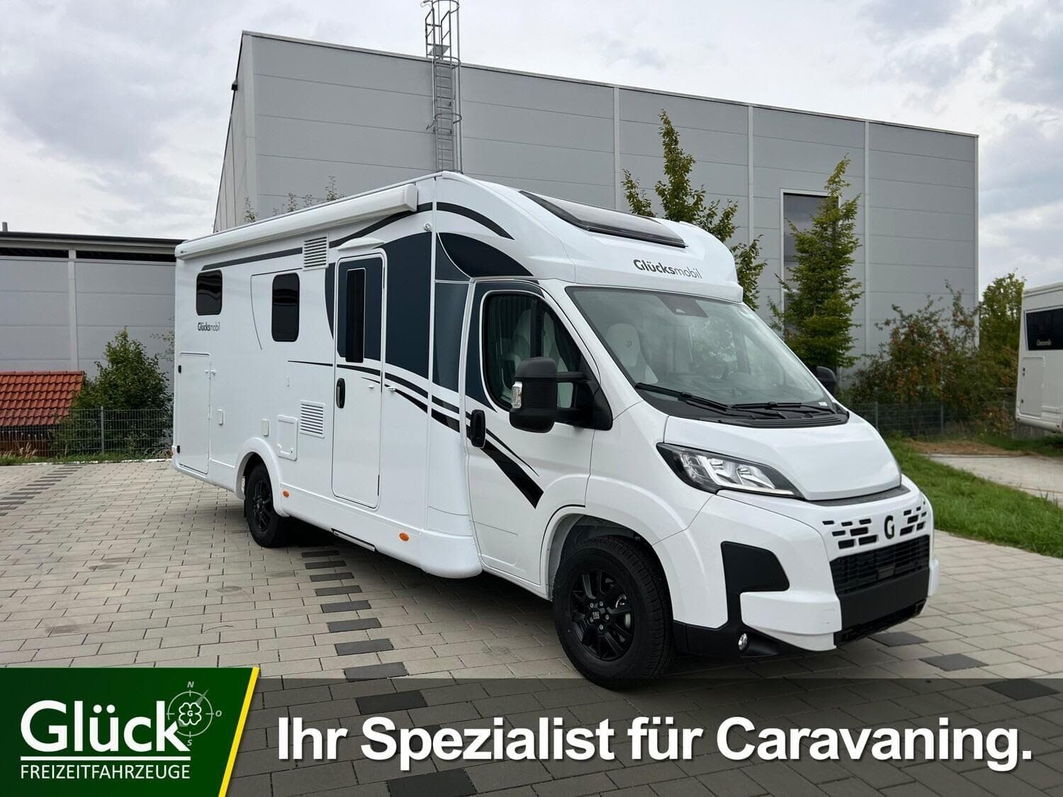 Wohnmobil Glücksmobil T 741 EB mit 4 Sitzen bei Glück Freizeit GmbH Wohnmobil Glücksmobil 741 EB T mit 4 Sitzen und 4 Schlafplätzen