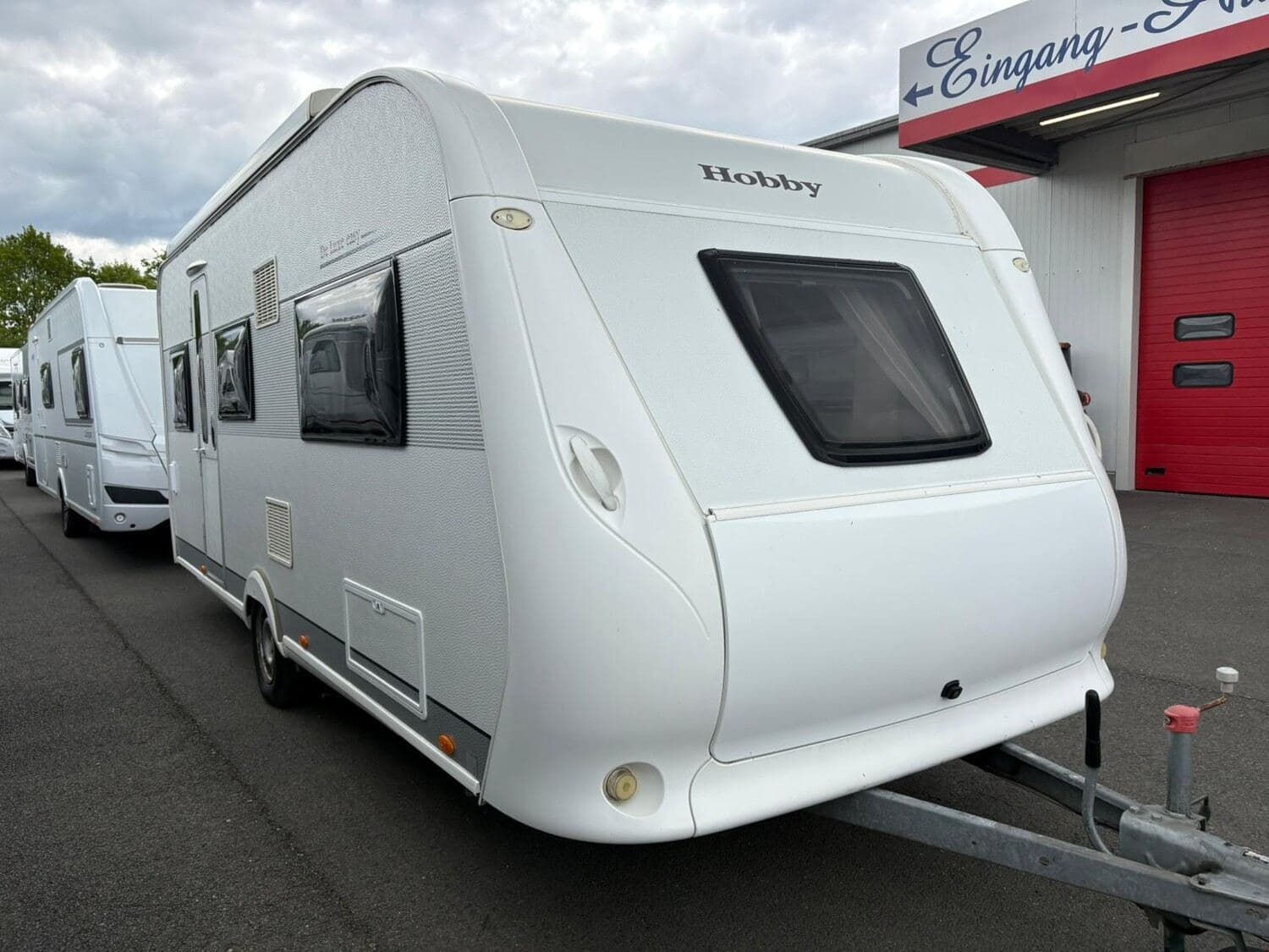 Wohnwagen Hobby De Luxe 495 UL bei Caravanpark Spann...an GmbH Wohnwagen Hobby 495 UL De Luxe mit 4 Schlafplätzen