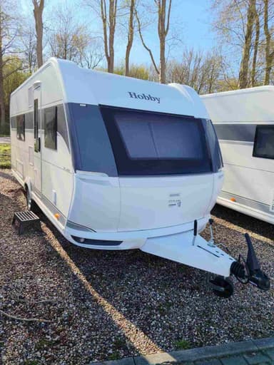 Hobby De Luxe 495 WFB