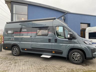 Hobby Prestige Van First-Edition 640 ET