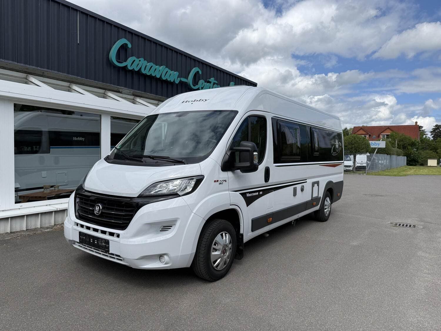 Wohnmobil Hobby Vantana K65 E,Markise, mit 4 Sitzen bei Caravan-Center-Lehe GmbH Wohnmobil Fiat Ducato Hobby K65 E,Markise, Vantana mit 4 Sitzen und 2 Schlafplätzen