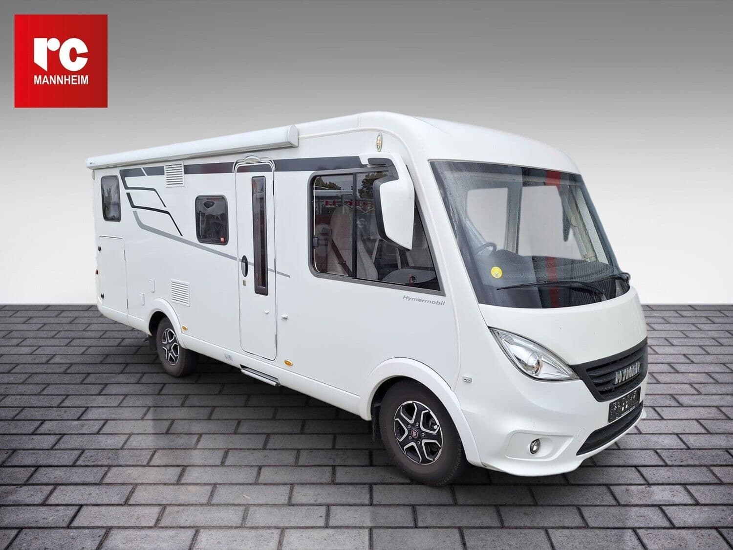 Wohnmobil Hymer Exsis-i Pure 580 mit 4 Sitzen bei RC Reisemobil-Center GmbH Wohnmobil Fiat Ducato Hymer 580 Exsis-i Pure mit 4 Sitzen und 4 Schlafplätzen