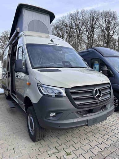 Hymer Grand Canyon S 700