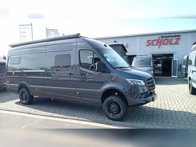 Hymer Grand Canyon S 700