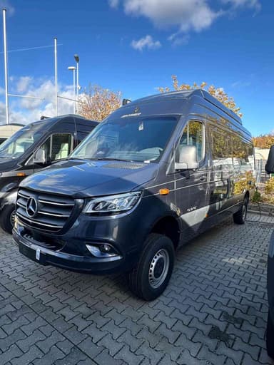 Hymer Grand Canyon S 700
