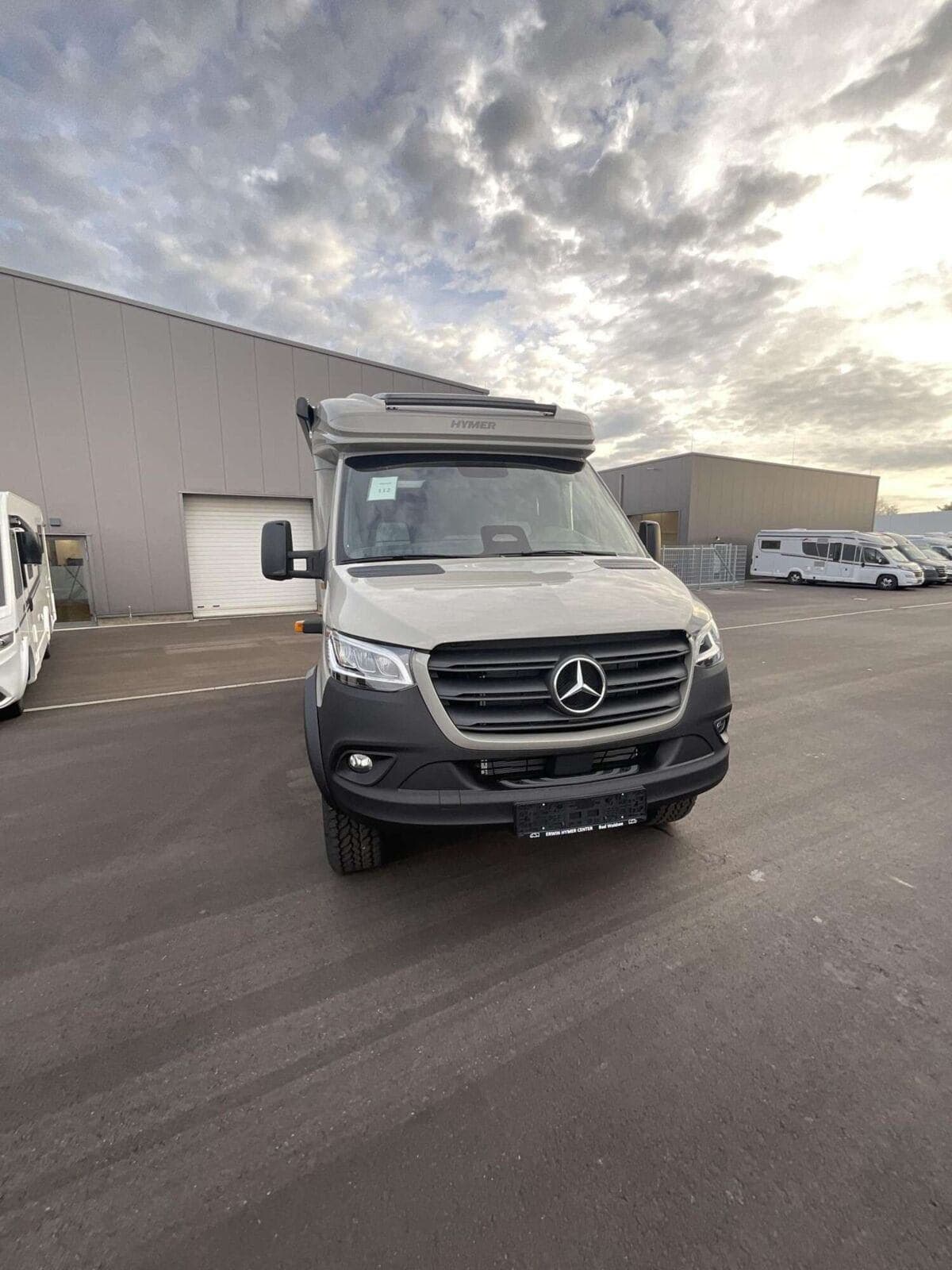 Wohnmobil Hymer ML-T CrossTrail 580 mit 4 Sitzen bei ERWIN HYMER Center Bad Waldsee GmbH Wohnmobil Mercedes Sprinter Hymer 580 ML-T CrossTrail mit 4 Sitzen und 3 Schlafplätzen