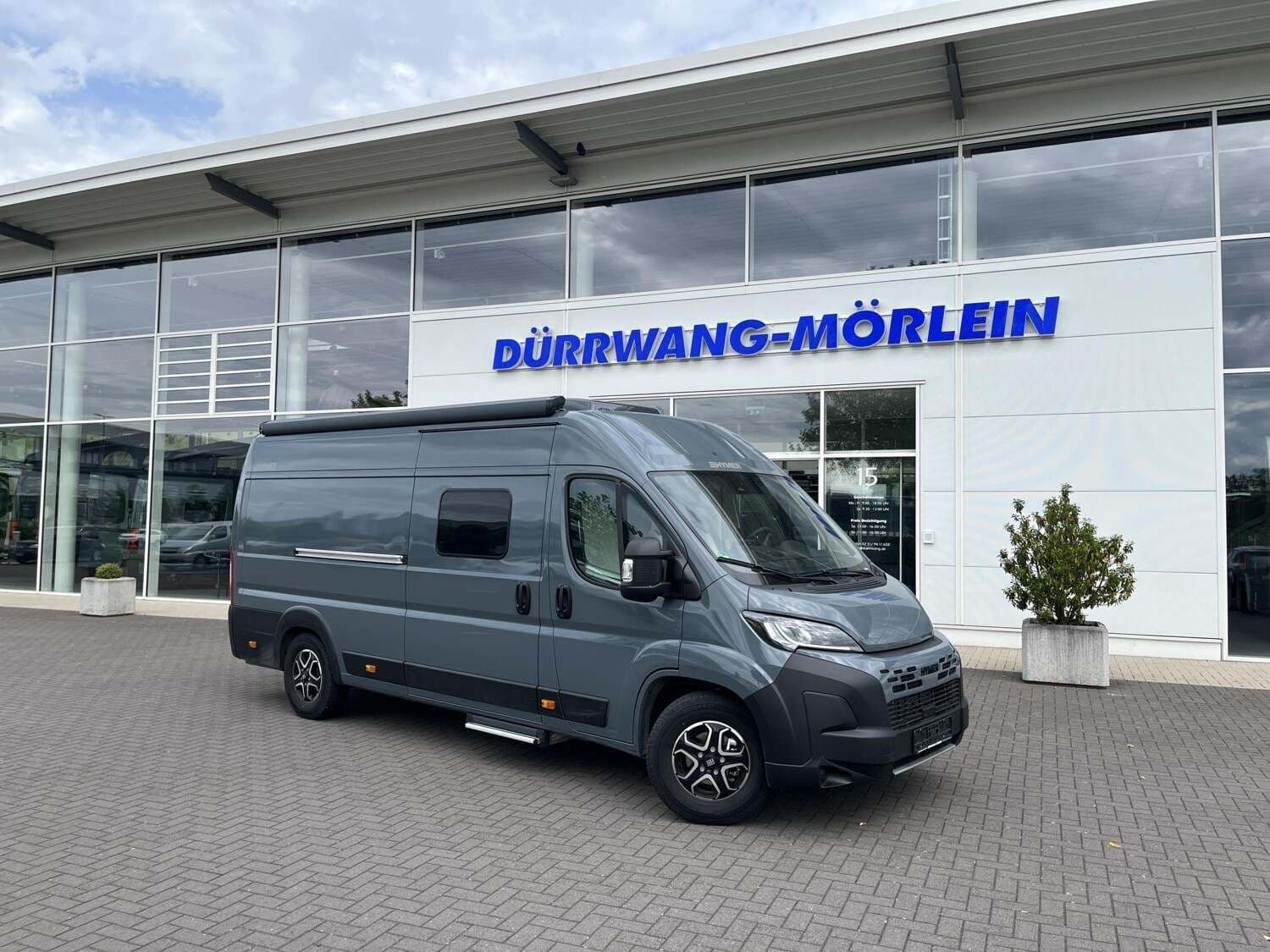 Wohnmobil Hymer Yellowstone Fiat mit 4 Sitzen bei Dürrwang GmbH & Co. KG Caravan und Reisemobile Wohnmobil Fiat Ducato Hymer Fiat Yellowstone mit 4 Sitzen und 3 Schlafplätzen