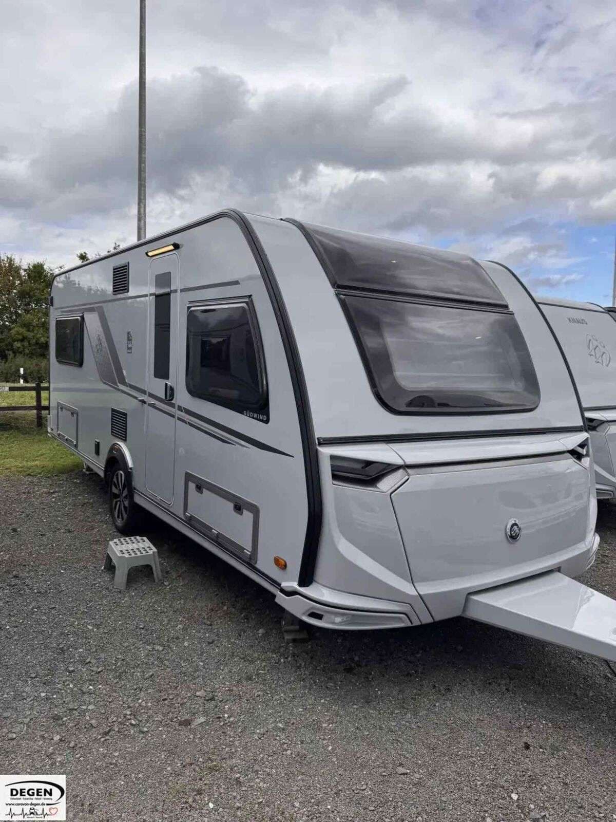 Wohnwagen Knaus Südwind 580 UF Black Selection bei Degen Caravan KG Wohnwagen Knaus 580 UF Black Selection Südwind mit 4 Schlafplätzen