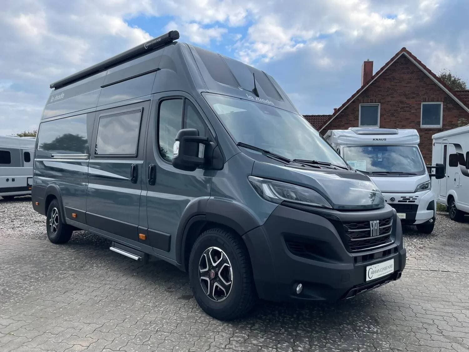 Wohnmobil La Strada Avanti H PLUS bei Caravan Center Nord GmbH Wohnmobil Fiat Ducato La Strada H PLUS Avanti mit 2 Schlafplätzen