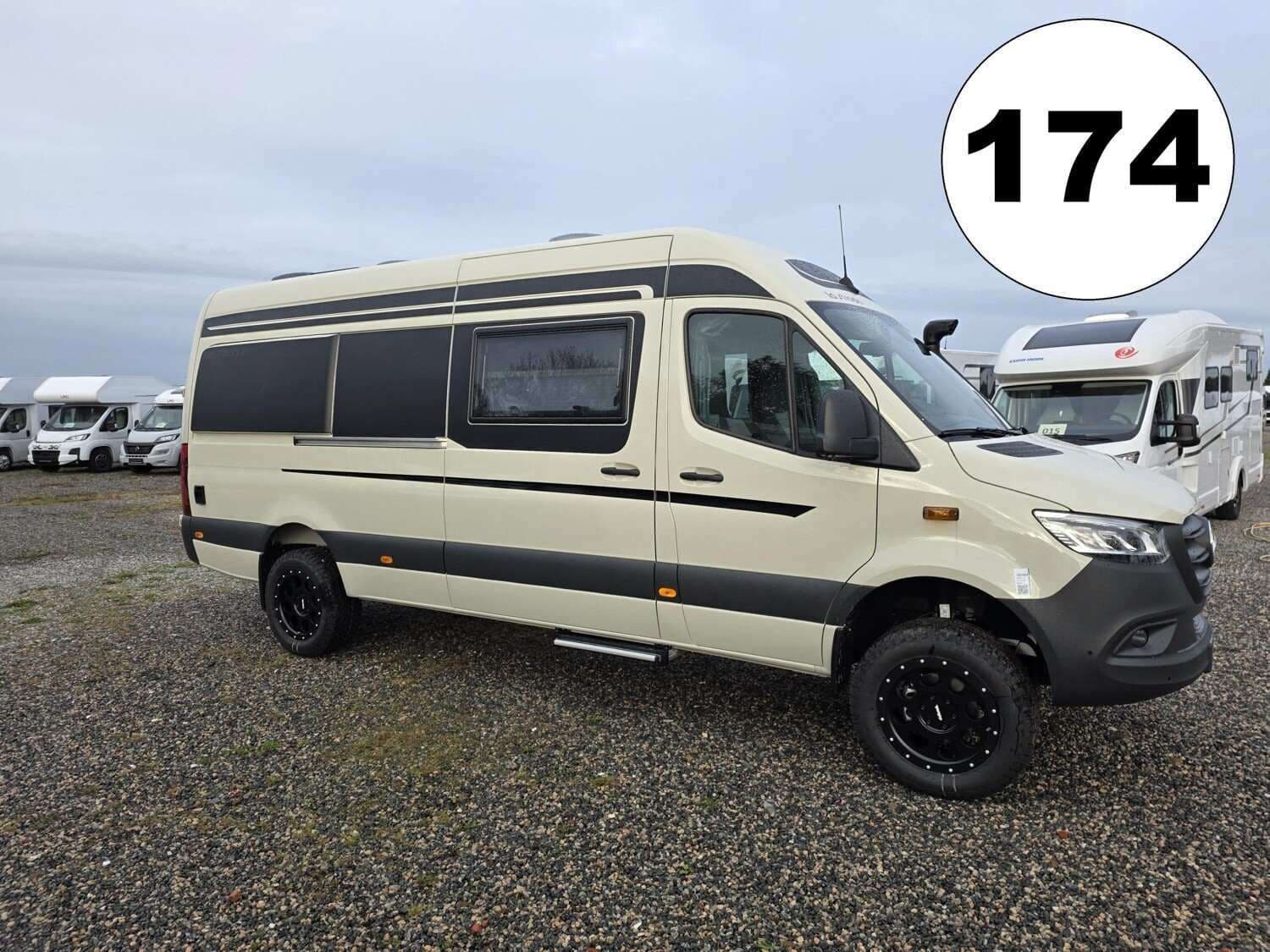 Wohnmobil La Strada Regent EB Mercedes 190 PS mit 4 Sitzen bei Ehlers Mobile Welten GmbH & Co. KG Wohnmobil Mercedes Sprinter La Strada Mercedes 190 PS Regent EB mit 4 Sitzen und 2 Schlafplätzen