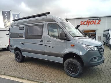 La Strada Regent S Mercedes 190 PS