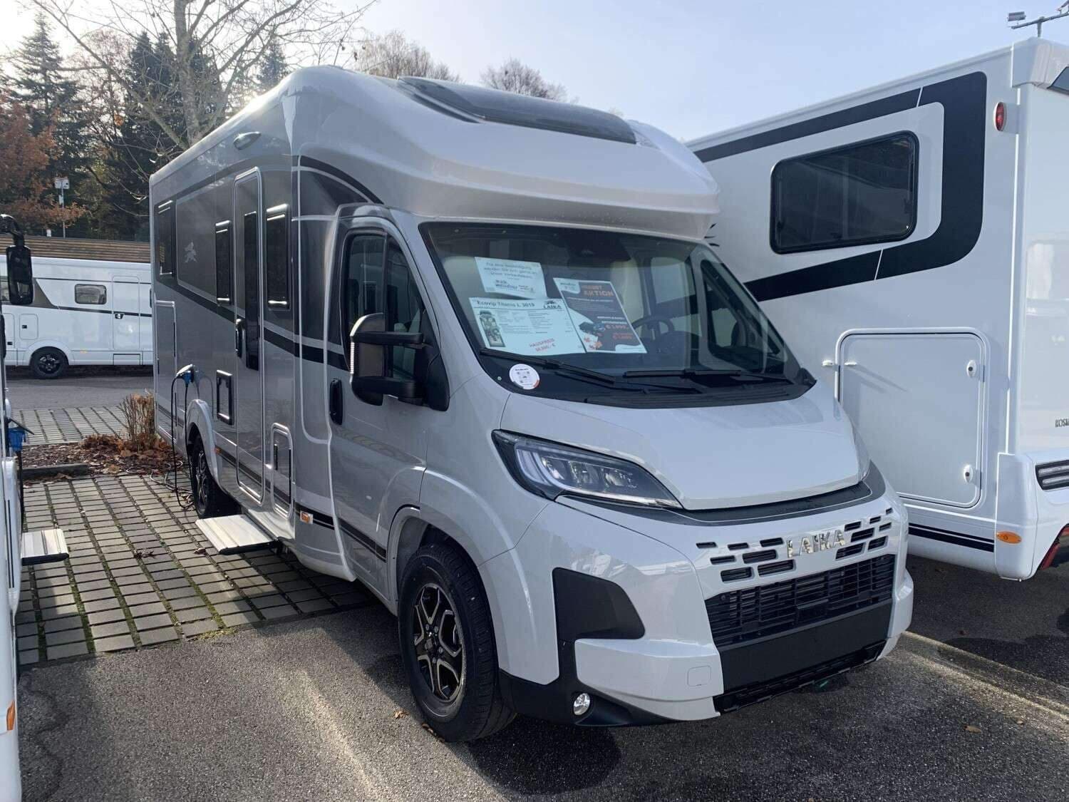 Wohnmobil Laika Ecovip Titanio 3019 mit 4 Sitzen bei Caravan Zellerer Edeltraud Zellerer GmbH Wohnmobil Laika 3019 Ecovip Titanio mit 4 Sitzen und 4 Schlafplätzen