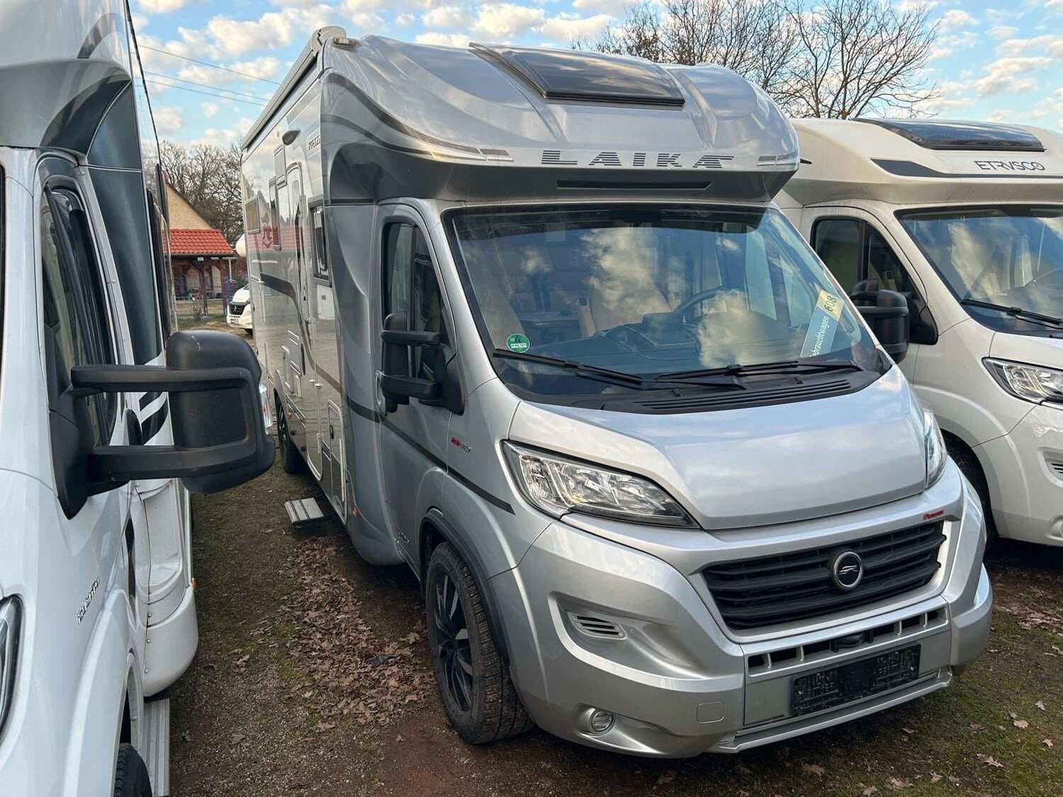 Wohnmobil Laika Kreos 5009 mit 4 Sitzen bei Caravan-Wendt GmbH & Co. KG Wohnmobil Fiat Ducato Laika 5009 Kreos mit 4 Sitzen und 2 Schlafplätzen