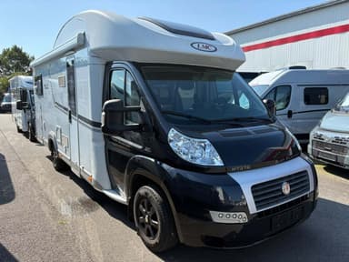 LMC Breezer 737HG Black Edition