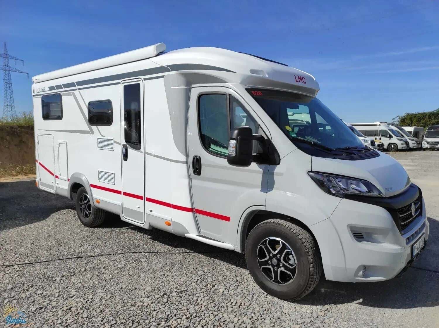 Wohnmobil LMC Cruiser V 646 G mit 4 Sitzen bei Jimbu GmbH Fahrzeughandel Wohnmobil Fiat Ducato LMC V 646 G Cruiser mit 4 Sitzen und 2 Schlafplätzen