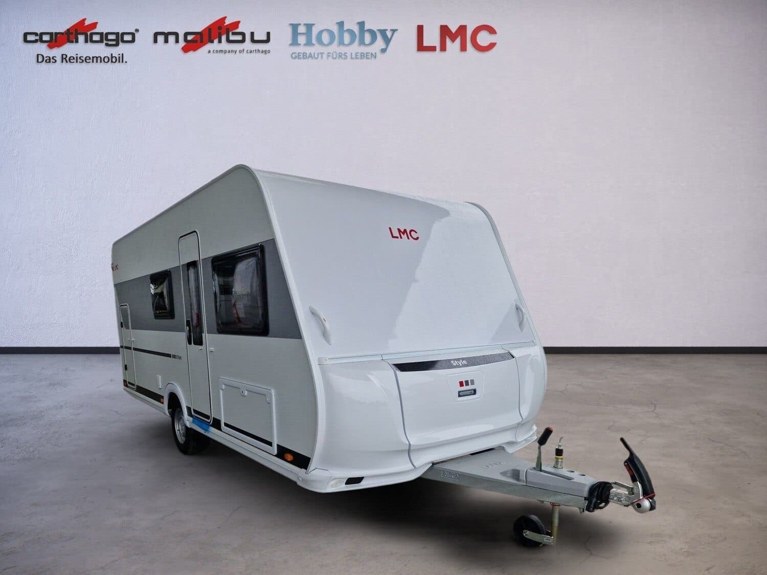 Wohnwagen LMC Style 490 K mit 4 Sitzen bei Wohnwagencenter Hofstetter GmbH Wohnwagen LMC 490 K Style mit 4 Sitzen und 5 Schlafplätzen