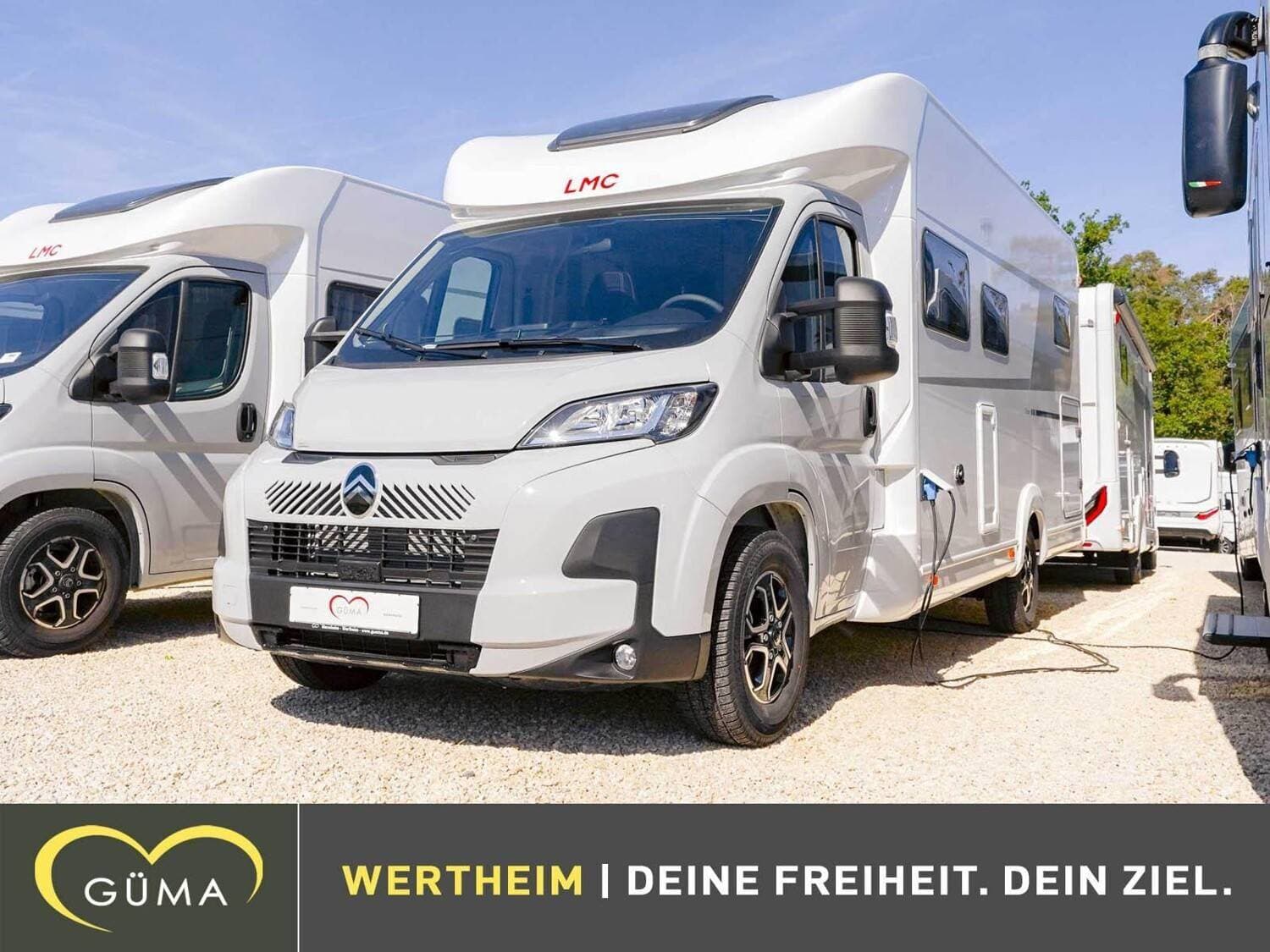 Wohnmobil LMC Tracer 730 EL mit 4 Sitzen bei GÜMA Caravan-Motorcaravan GmbH & Co. KG Wohnmobil Citroen Jumper LMC 730 EL Tracer mit 4 Sitzen und 4 Schlafplätzen