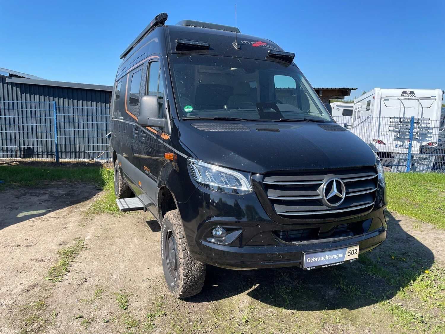 Wohnmobil Malibu Genius performance 4x4 641 LE mit 4 Sitzen bei Caravan-Wendt GmbH & Co. KG Wohnmobil Mercedes Sprinter Malibu performance 4x4 641 LE Genius mit 4 Sitzen und 2 Schlafplรคtzen