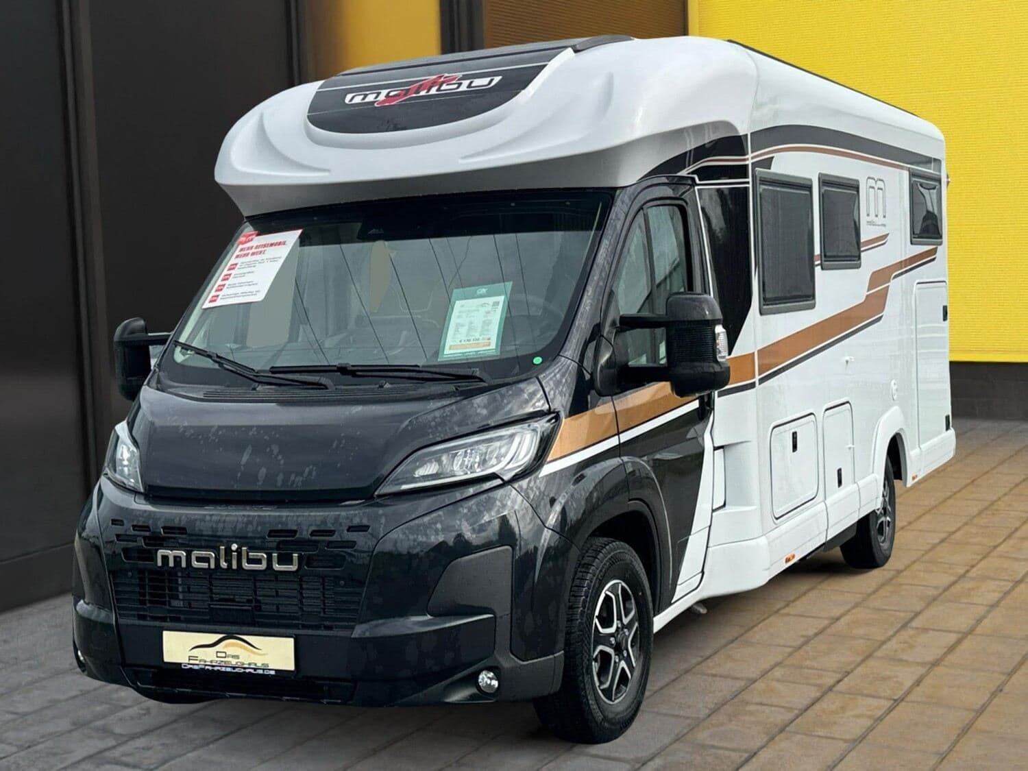 Wohnmobil Malibu T 470 RB LE K comfort mit 4 Sitzen bei Das Fahrzeughaus GmbH Wohnmobil Fiat Ducato Malibu 470 RB LE K comfort T mit 4 Sitzen und 2 Schlafplätzen
