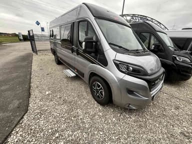 Malibu Van charming GT skyview 640 LE