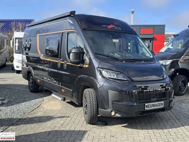 Malibu Van first class - two rooms 640 LE RB charming GT skyview