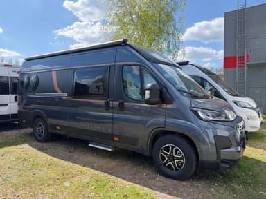 Malibu Van first class - two rooms 640 LE RB