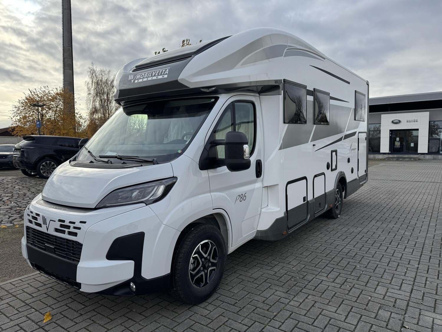 Wohnmobil Mobilvetta Krosser P86 mit 4 Sitzen bei R.S. Autohaus exclusiv GmbH Wohnmobil Fiat Ducato Mobilvetta P86 Krosser mit 4 Sitzen und 4 Schlafplätzen