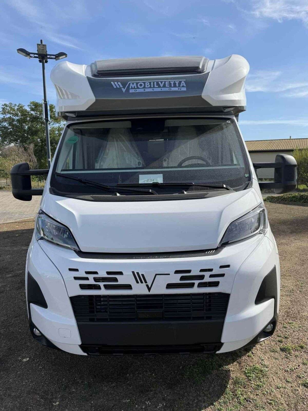 Wohnmobil Mobilvetta Krosser P90 NB mit 4 Sitzen bei R.S. Autohaus exclusiv GmbH Wohnmobil Fiat Ducato Mobilvetta P90 NB Krosser mit 4 Sitzen und 3 Schlafplätzen