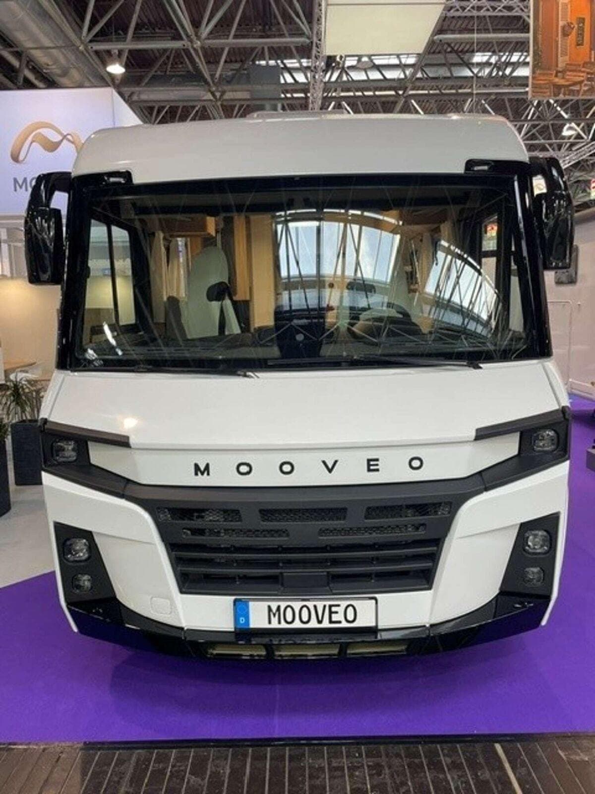 Wohnmobil Mooveo Int 72EBF ALL-IN-ONE 4,4 t mit 4 Sitzen bei Camper Center Müller by Autohaus Gebr. Müller GmbH Wohnmobil Fiat Ducato Mooveo 72EBF ALL-IN-ONE 4,4 t Int mit 4 Sitzen und 4 Schlafplätzen