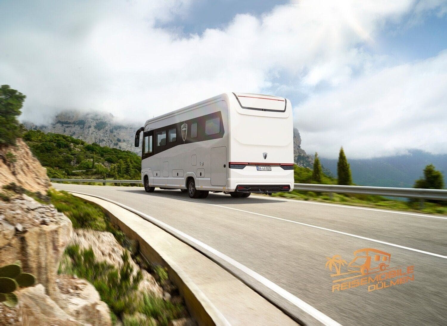 Wohnmobil Morelo Loft 82 LS mit 4 Sitzen bei Reisemobile Dülmen GmbH Wohnmobil Iveco Daily Morelo 82 LS Loft mit 4 Sitzen und 4 Schlafplätzen