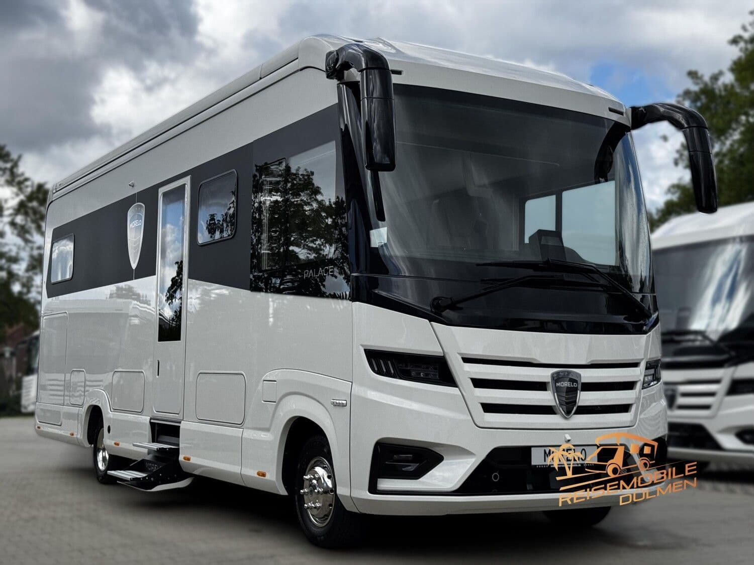 Wohnmobil Morelo Palace 85 L mit 4 Sitzen bei Reisemobile Dülmen GmbH Wohnmobil Iveco Daily Morelo 85 L Palace mit 4 Sitzen und 4 Schlafplätzen