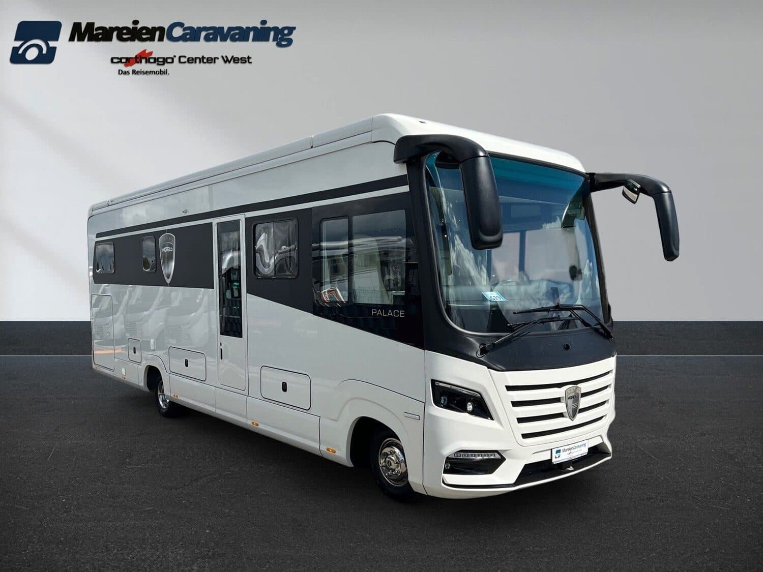 Wohnmobil Morelo Palace 93 LSB (529) mit 3 Sitzen bei Mareien Caravaning GmbH Wohnmobil Iveco Daily Morelo 93 LSB (529) Palace mit 3 Sitzen und 4 Schlafplätzen