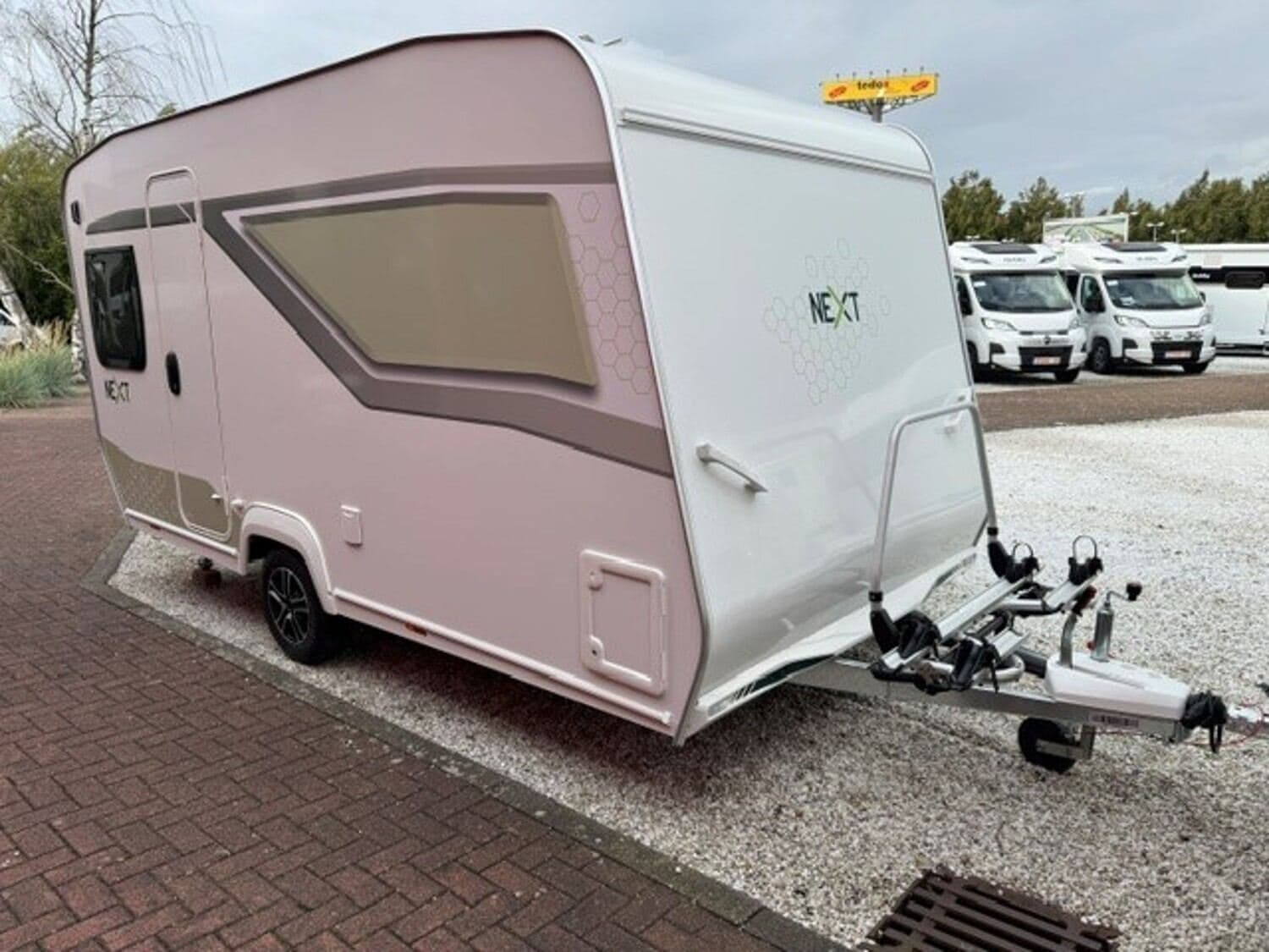 Wohnwagen Next Next 380 bei Caravanpark Spann...an GmbH Wohnwagen Next 380 Next mit 2 Schlafplätzen