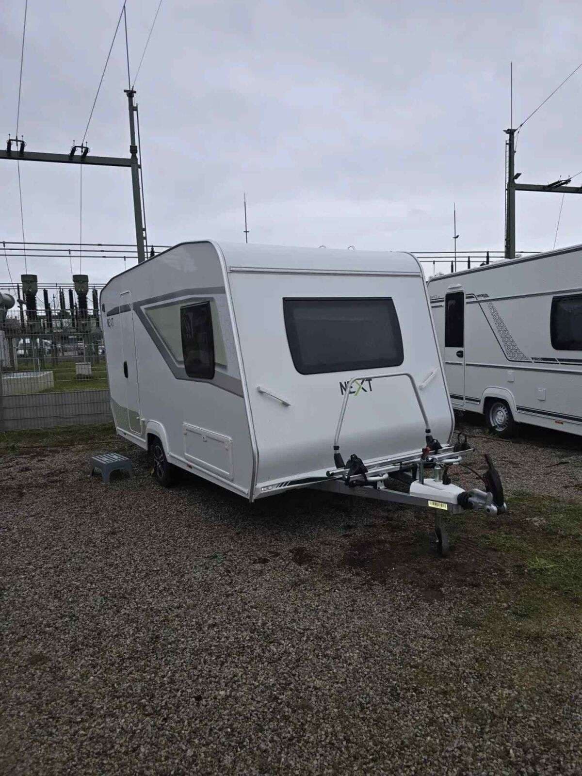 Wohnwagen Next Next 381 bei Binder GmbH Wohnwagen Next 381 Next mit 4 Schlafplätzen