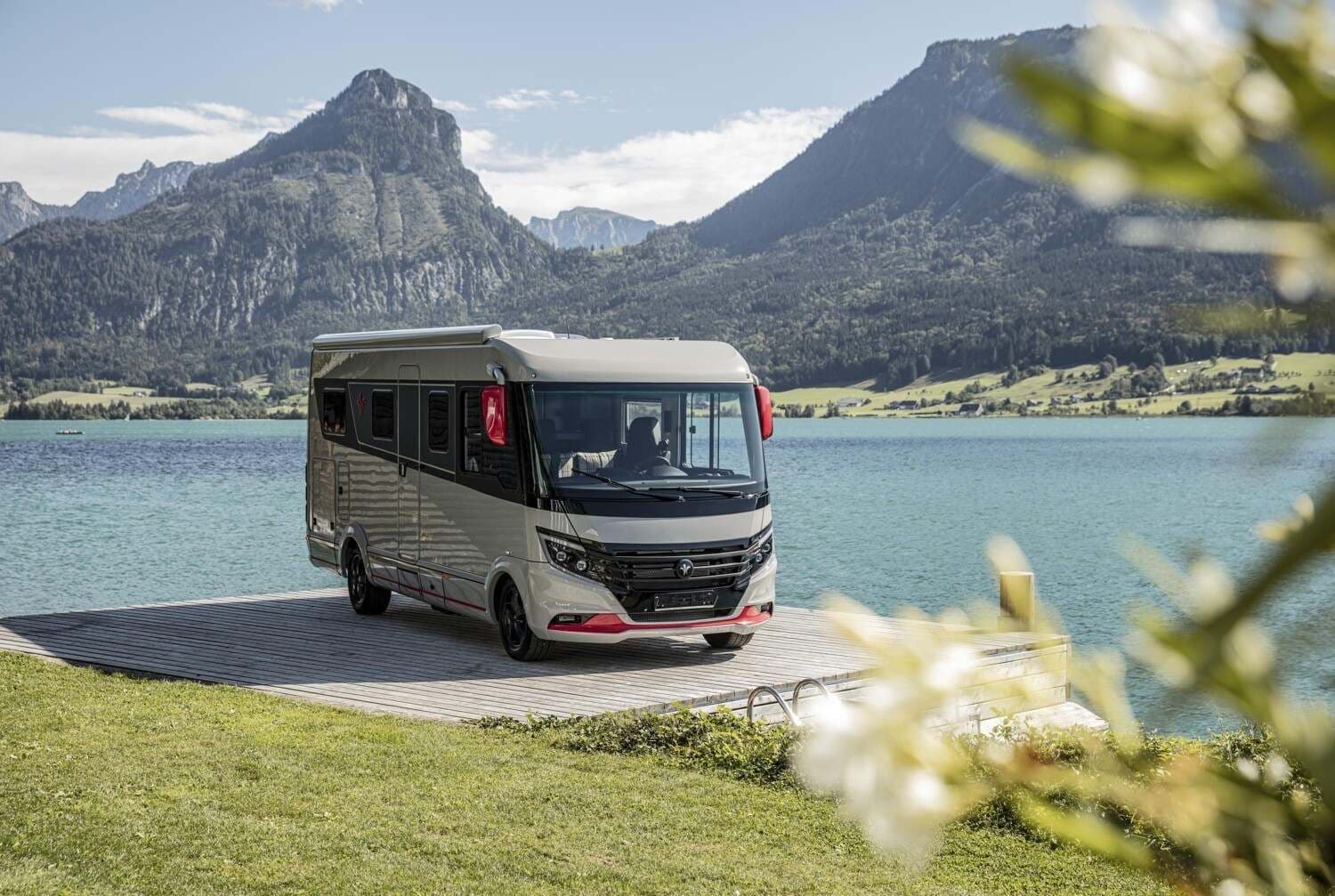 Wohnmobil Niesmann-Bischoff iSmove 6.9 E mit 4 Sitzen bei H.J. Fassbender GmbH Wohnmobil Fiat Ducato Niesmann-Bischoff 6.9 E iSmove mit 4 Sitzen und 3 Schlafplätzen