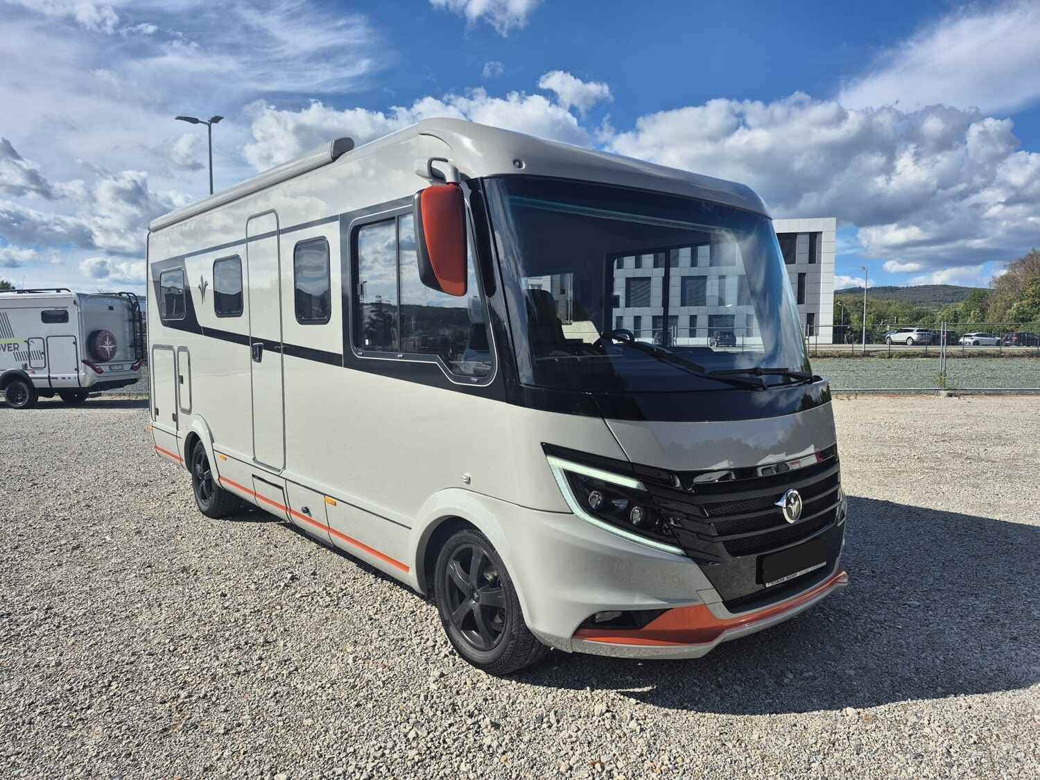 Wohnmobil Niesmann-Bischoff iSmove 6.9 E mit 2 Sitzen bei Wohnmobile United Wohnmobil Fiat Ducato Niesmann-Bischoff 6.9 E iSmove mit 2 Sitzen und 4 SchlafplΓ€tzen