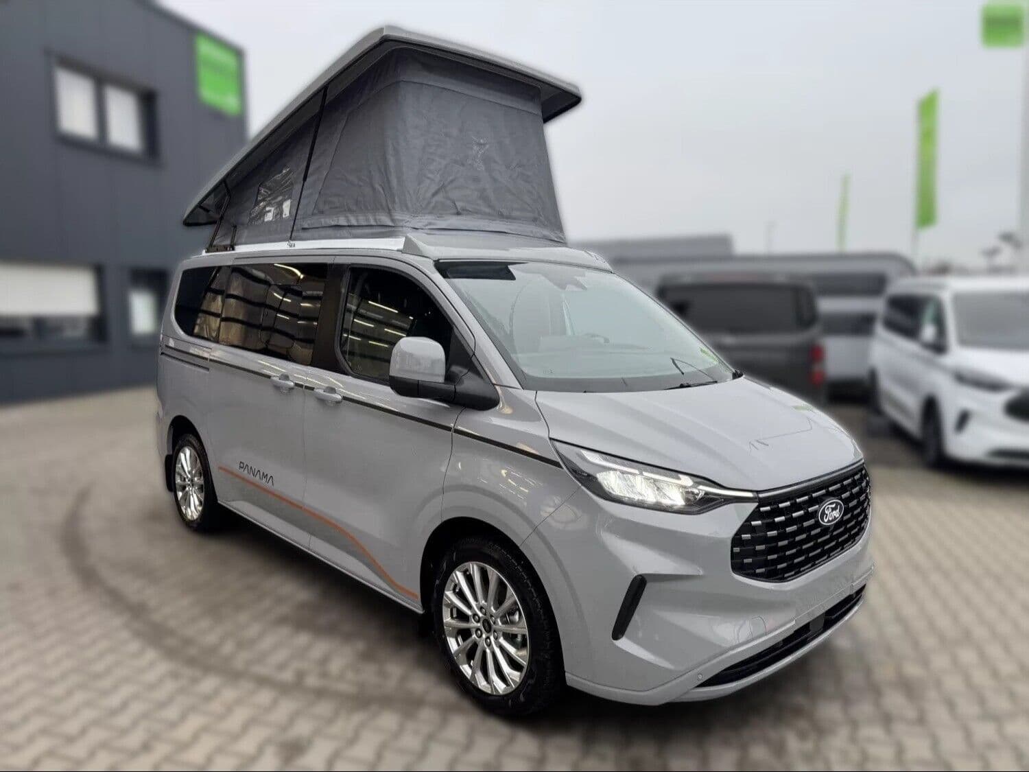 Wohnmobil Panama Peak P10+ mit 5 Sitzen bei Albers Mobile GmbH Wohnmobil Ford Tourneo Custom Panama P10+ Peak mit 5 Sitzen und 4 Schlafplätzen